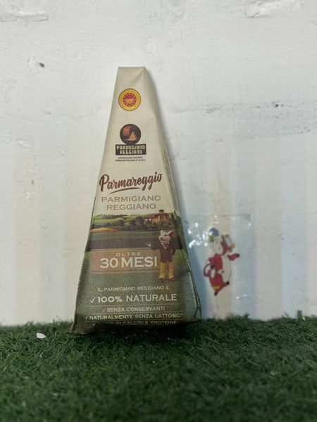 Сыр пармезан Gran Terre Parmigiano Reggiano выдержка 30 месяцев 000229 фото